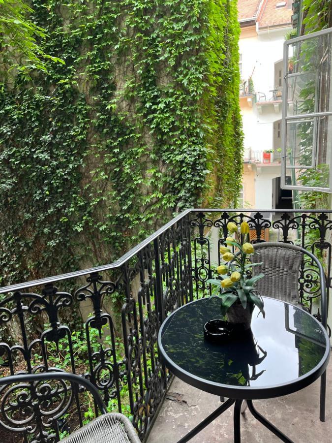 Pyvo Street Home With Balcony By Nw Budapest Exterior photo