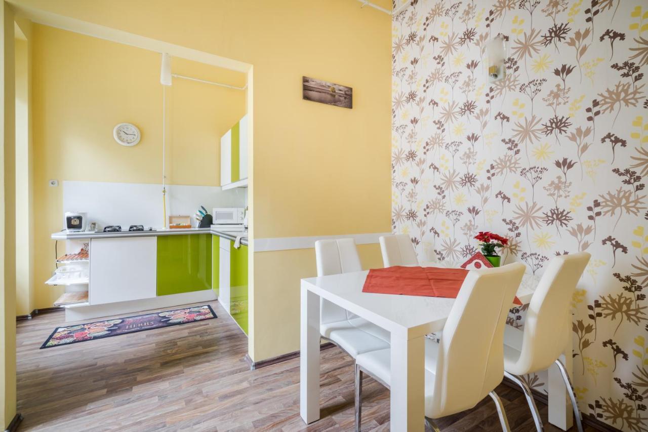 Pyvo Street Home With Balcony By Nw Budapest Exterior photo